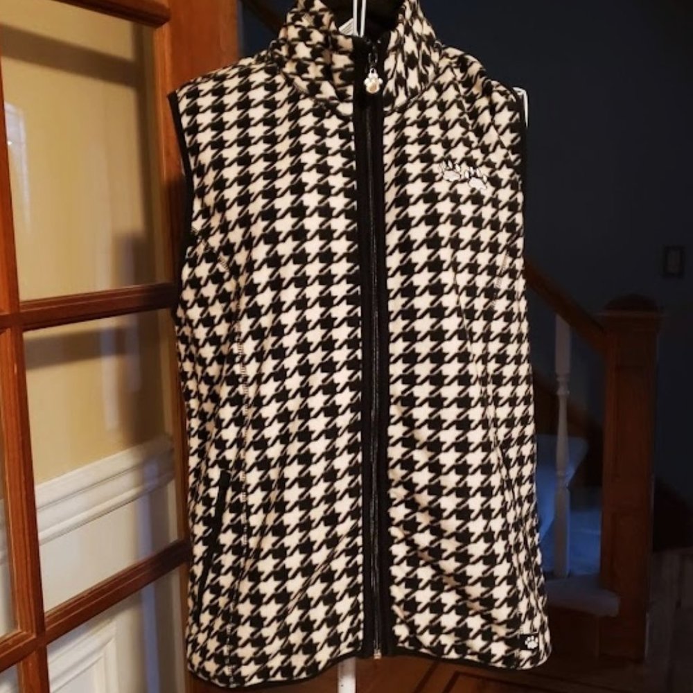 The Animal Rescue site black / white fleece vest with paw prints sz large
